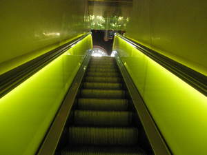 IMG_1991%E3%82%A8%E3%82%B9%E3%82%AB%E3%83%AC%E3%83%BC%E3%82%BF.JPG
